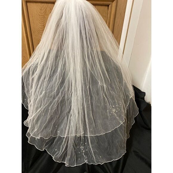 Vintage Womens Wedding Bridal Veil 2 Tiers Lace White - Picture 1 of 3